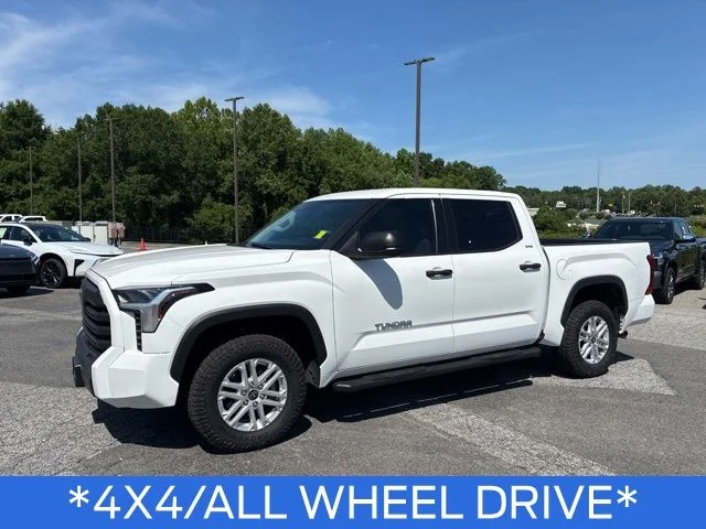 Used 2022 White Toyota SR5 image 4