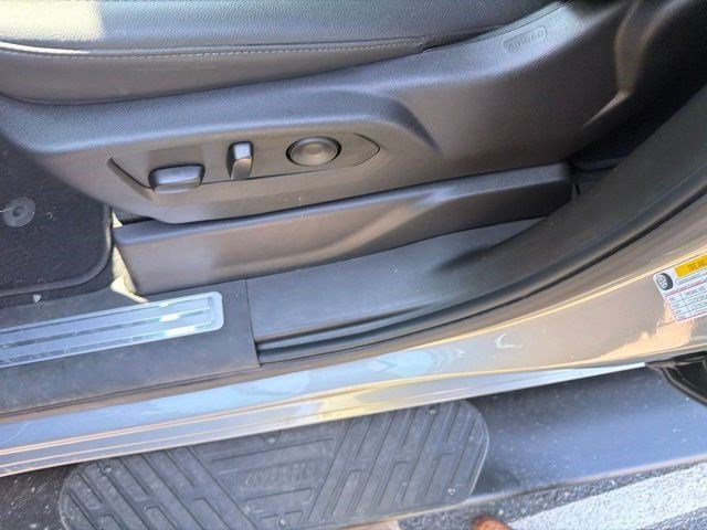 Used 2025 Sterling Metallic GMC SLT image 15