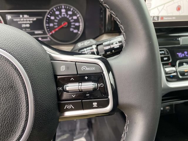 Used 2023 Green Kia X-Line EX image 17