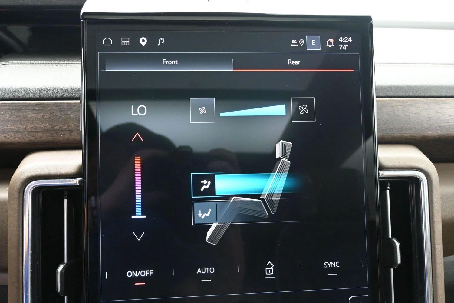 2025 GMC Yukon Denali Ultimate - Photo 36