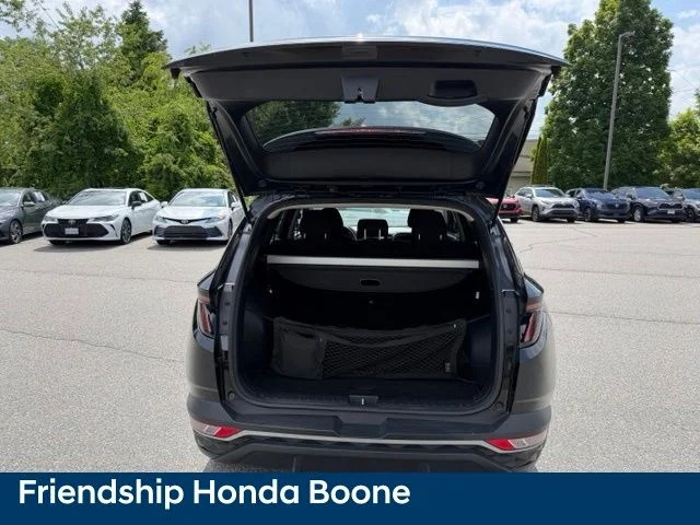 Used 2022 Black Hyundai SEL image 32