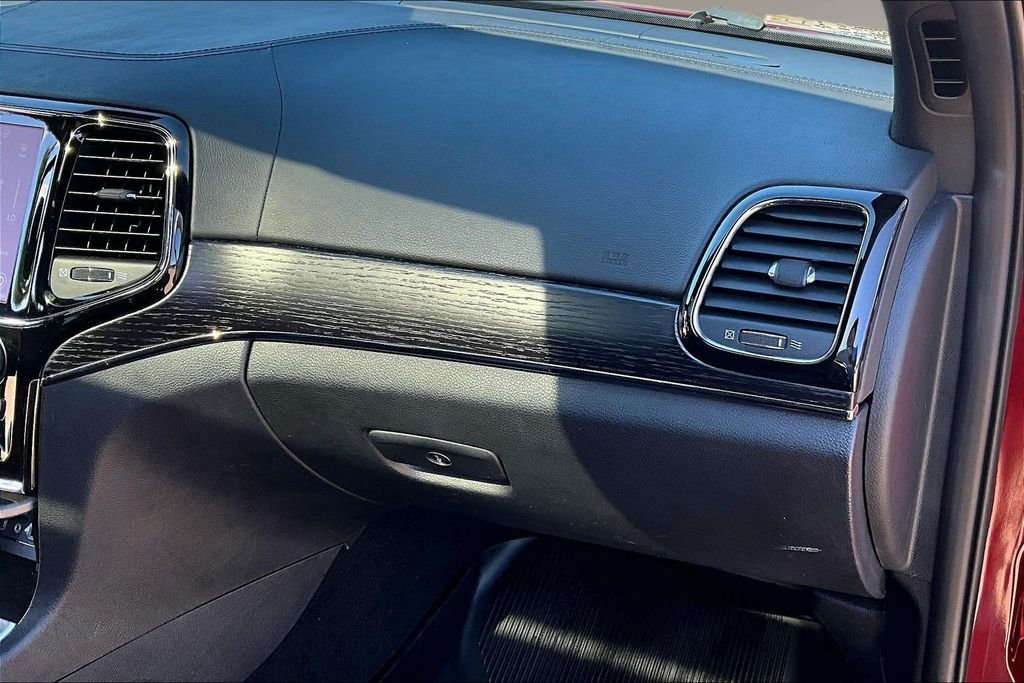Used 2020 Red Jeep Overland image 16