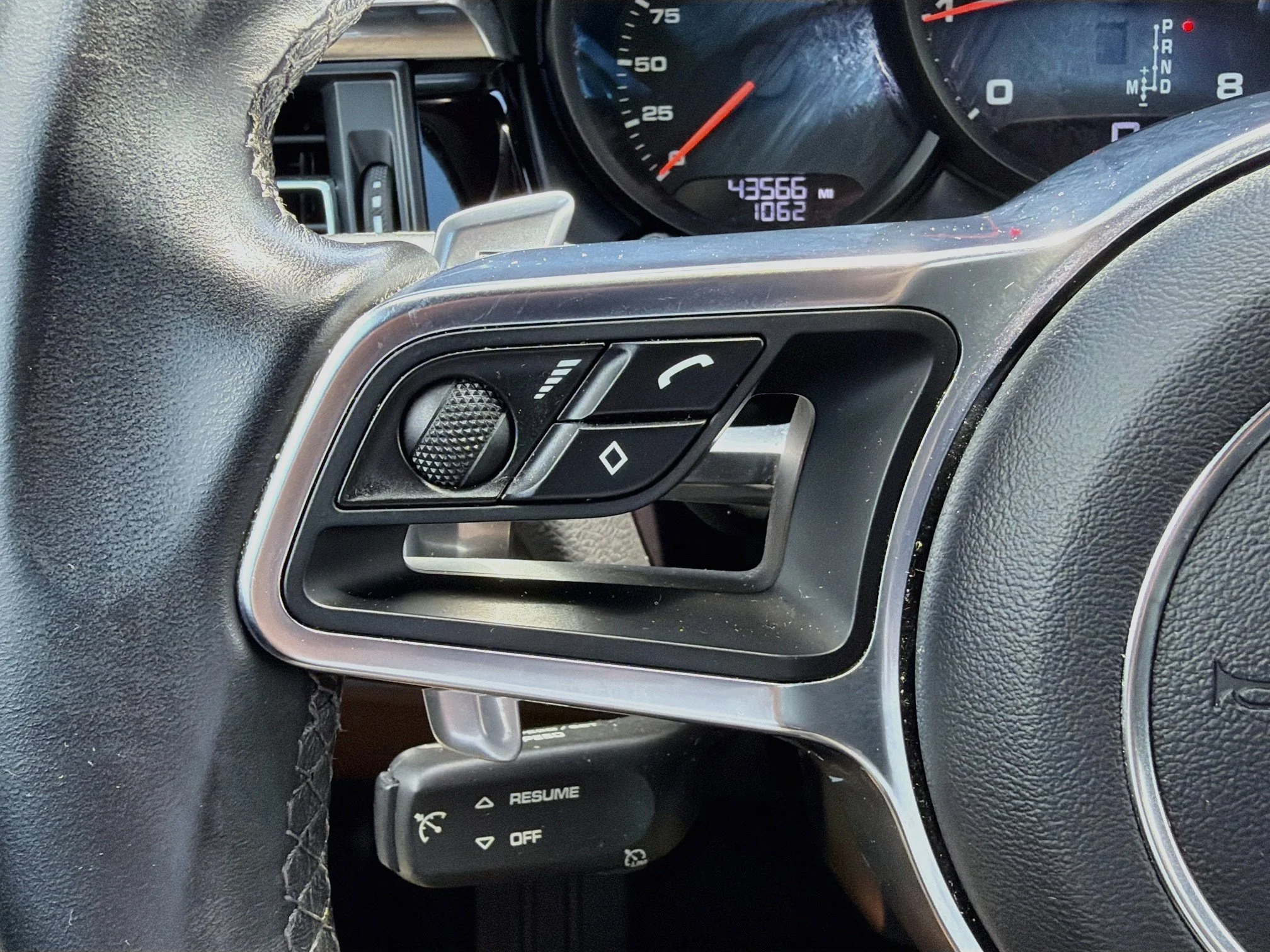 Used 2019 Blue Porsche Base image 36