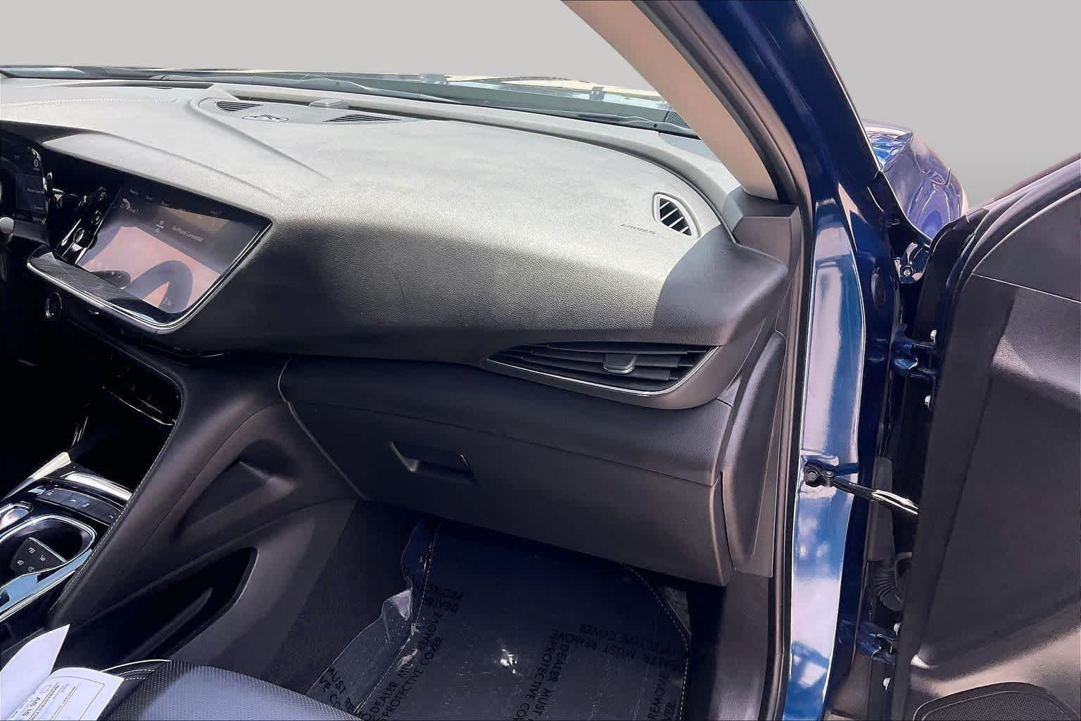 Used 2023 Sapphire Metallic Buick Essence image 17