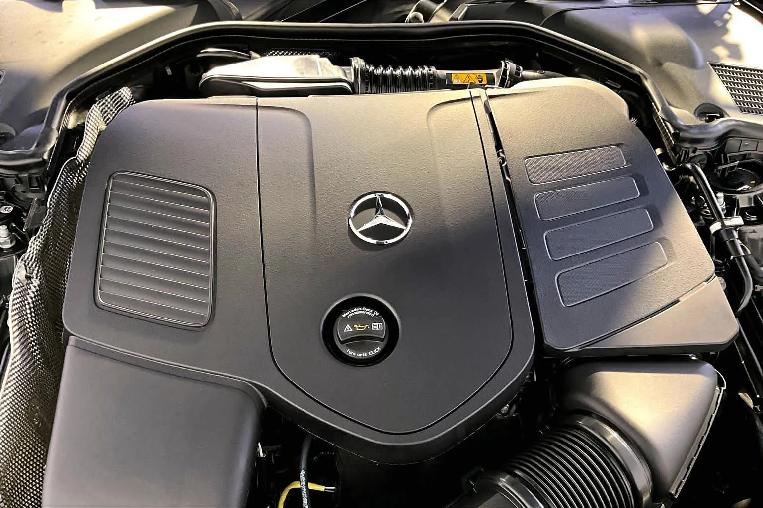 New 2026 Graphite Grey Metallic Mercedes-Benz C 300 image 15