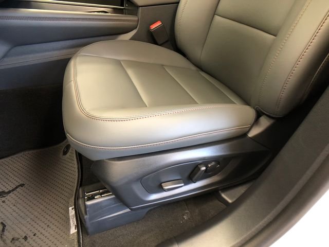 New 2026 Star White Metallic Tri-Coat Ford Active image 11