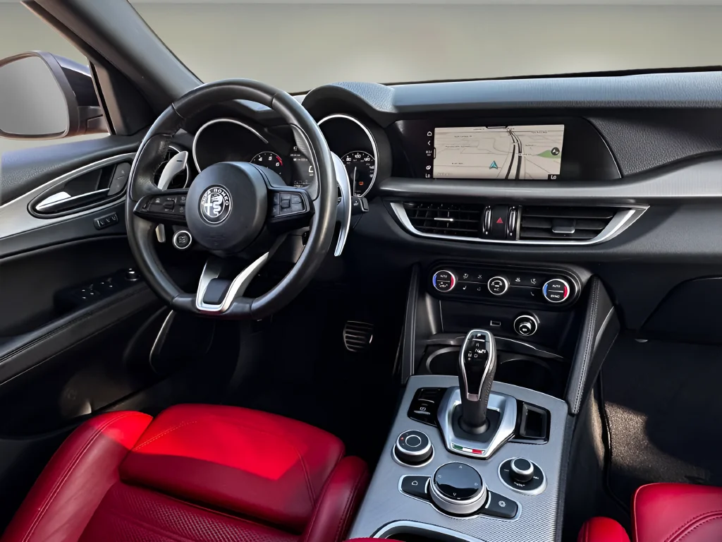 Used 2023 Red Alfa Romeo Veloce image 6