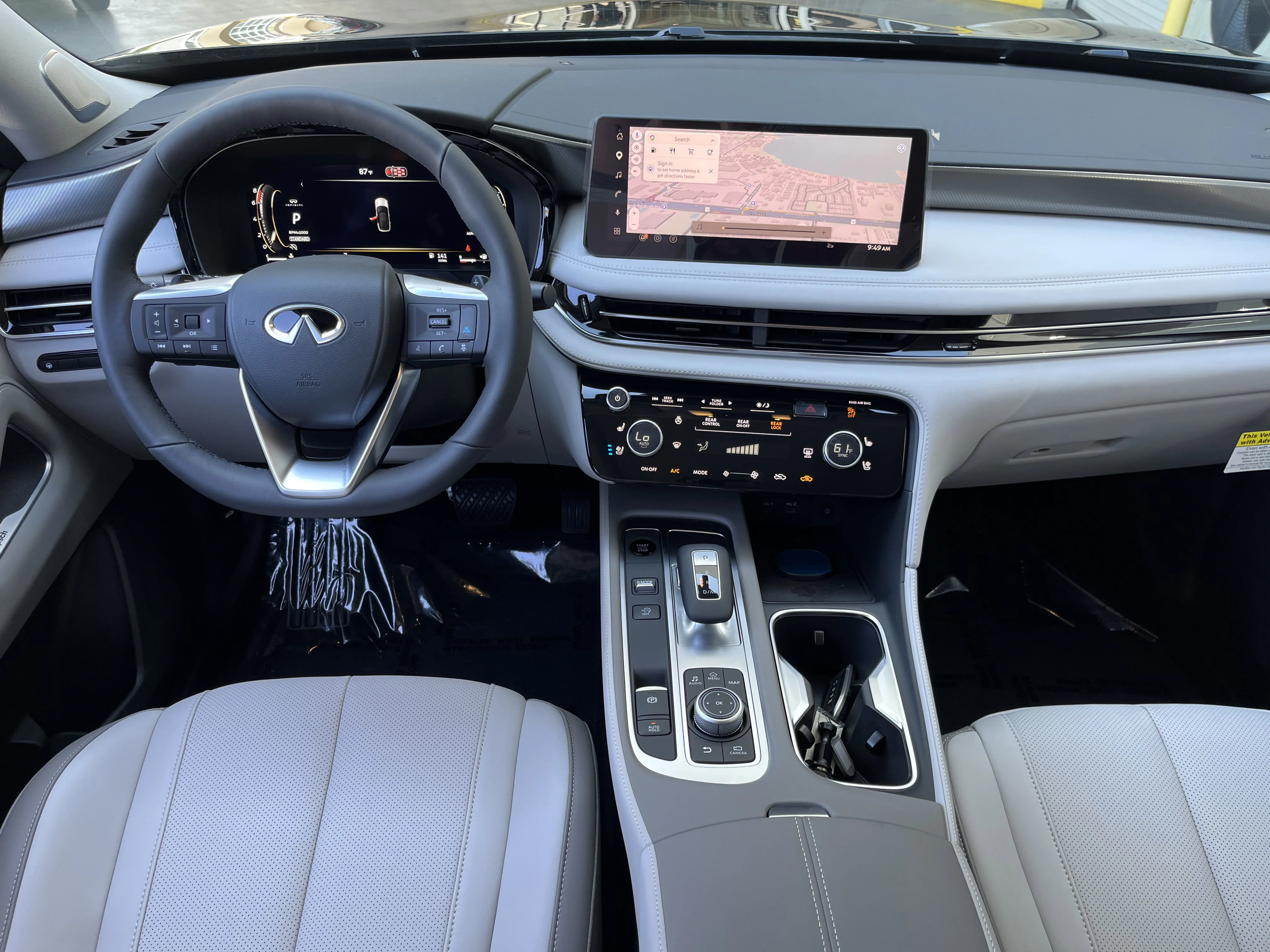 New 2027 Mineral Black INFINITI LUXE image 16