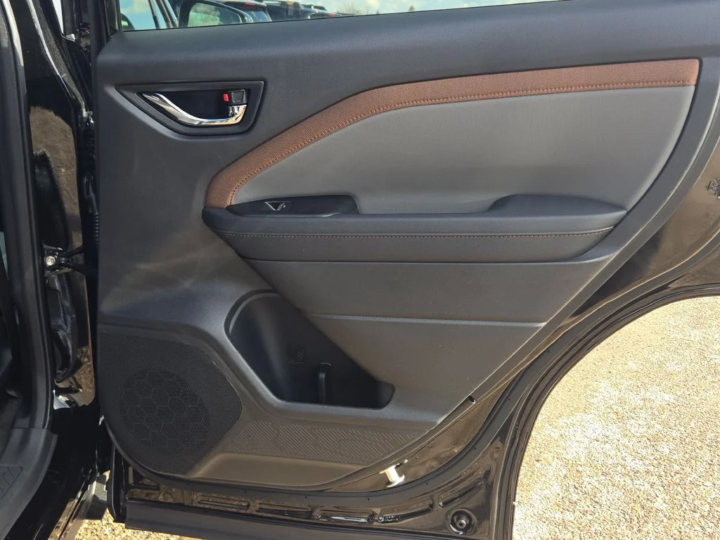 2026 Subaru Forester Sport - Photo 12
