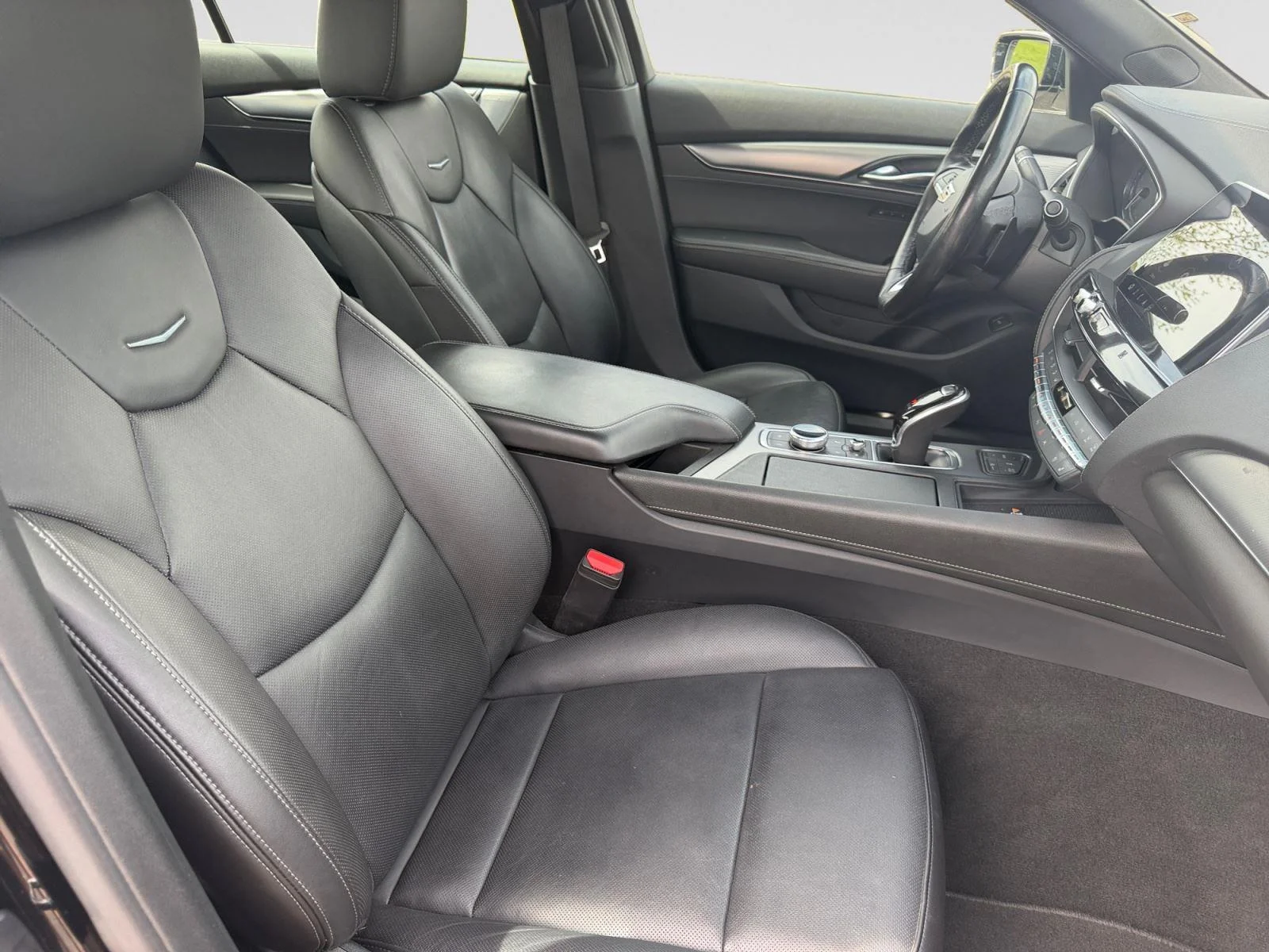 Used 2020 Black Raven Cadillac Premium Luxury image 16