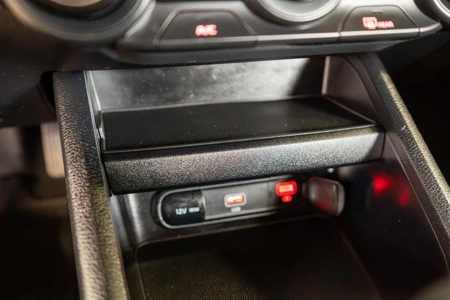 Used 2024 Red Kia LXS image 29
