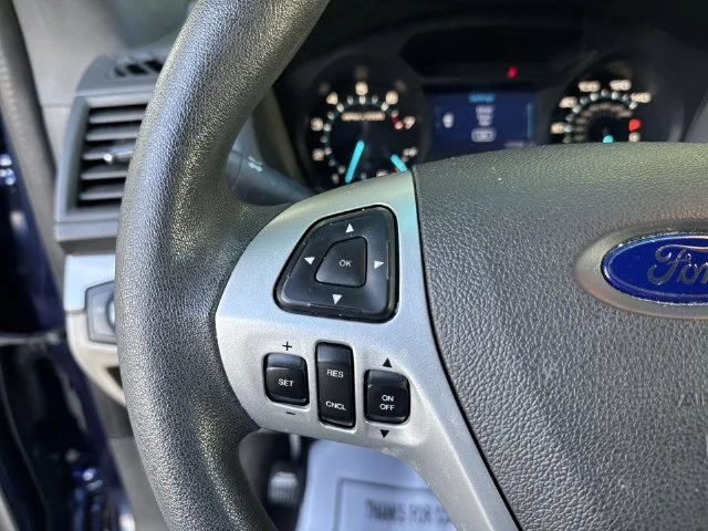 Used 2011 Blue Ford Base image 17