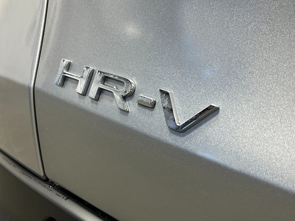 New 2027 Solar Silver Metallic Honda LX image 9