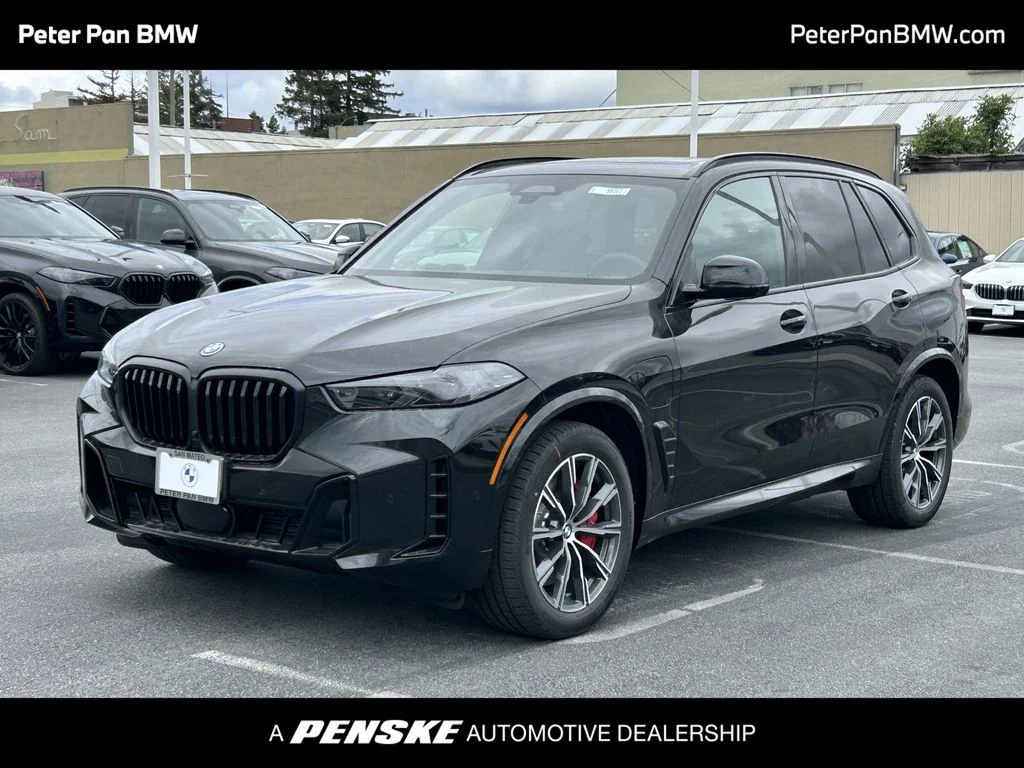 2026 BMW X5 xDrive50e's photo