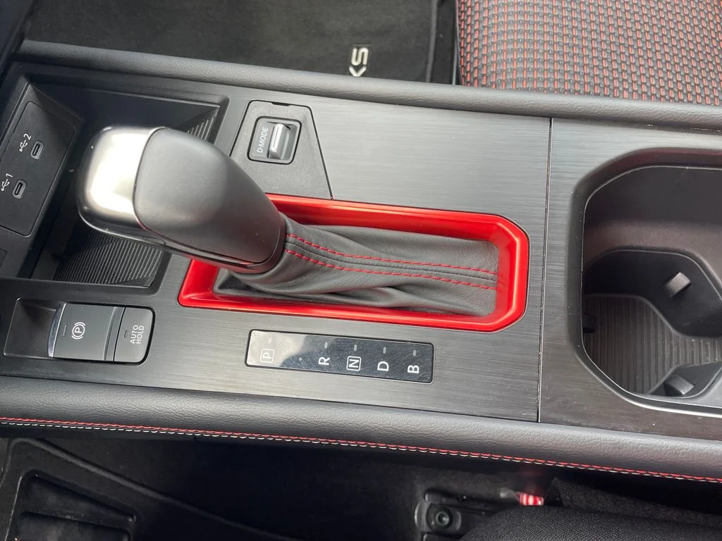 Used 2025 Red Nissan SR image 18