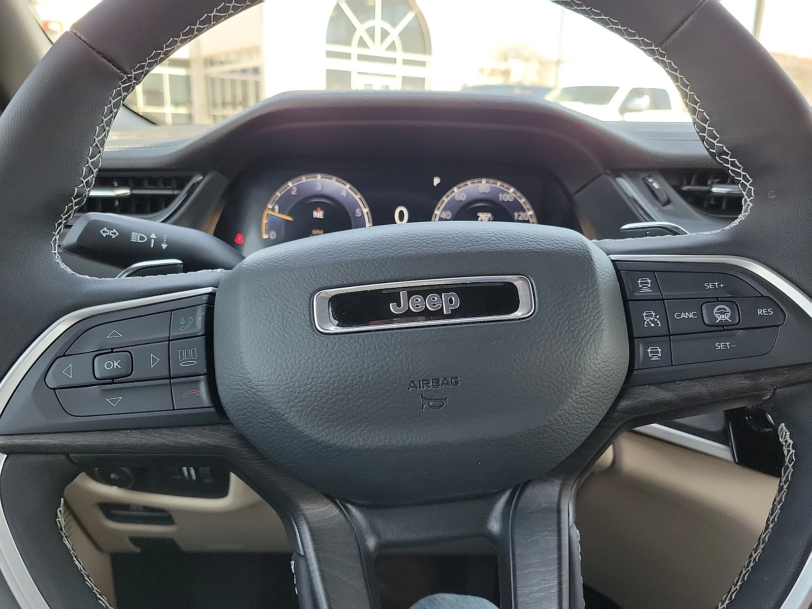 New 2026 Velvet Red Pearlcoat Jeep L LIMITED 4X4 image 17