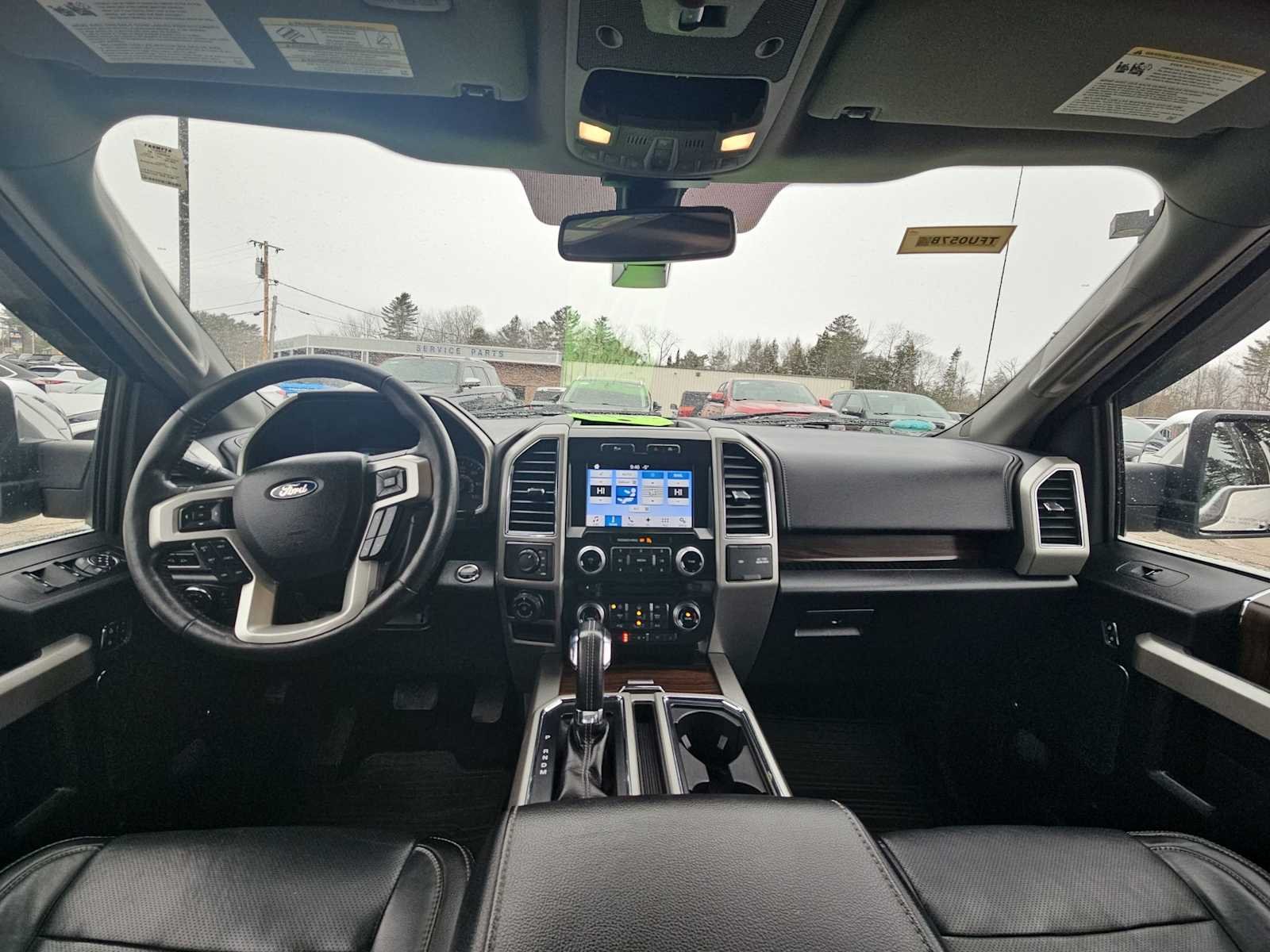Used 2017 White Platinum Tri-Coat Metallic Ford Lariat image 18