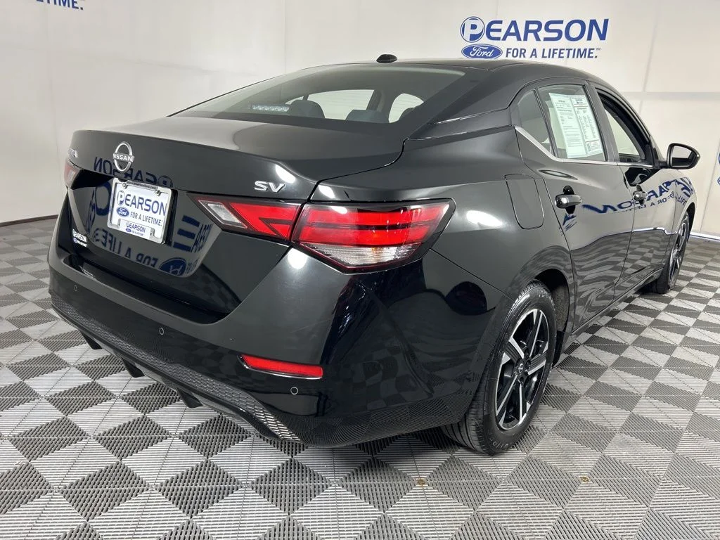 2024 Nissan Sentra SV - Photo 7