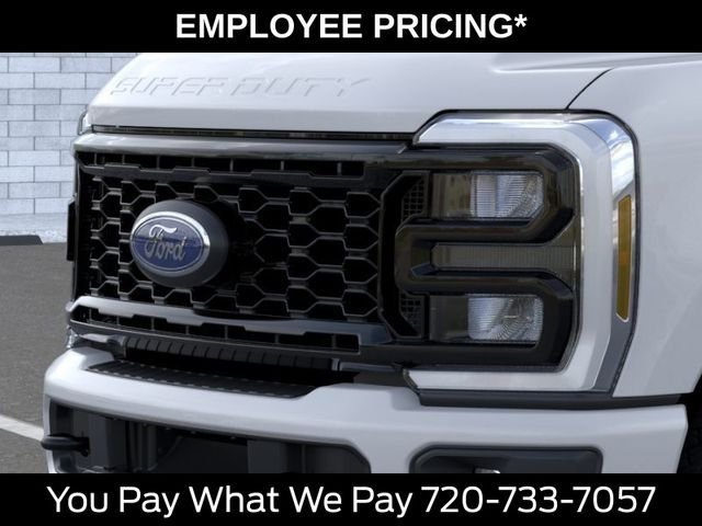 New 2026 Oxford White Ford F-250® XL image 18