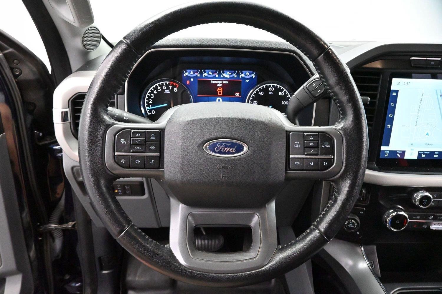 Used 2022 Antimatter Blue Ford XLT image 15