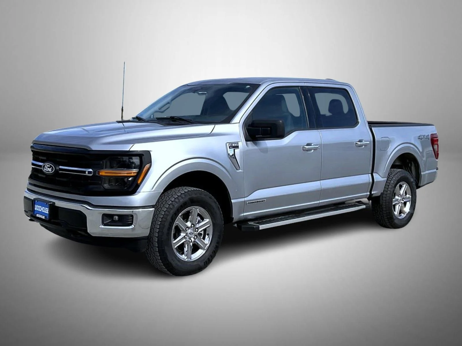 Used 2025 Silver Ford XLT image 1