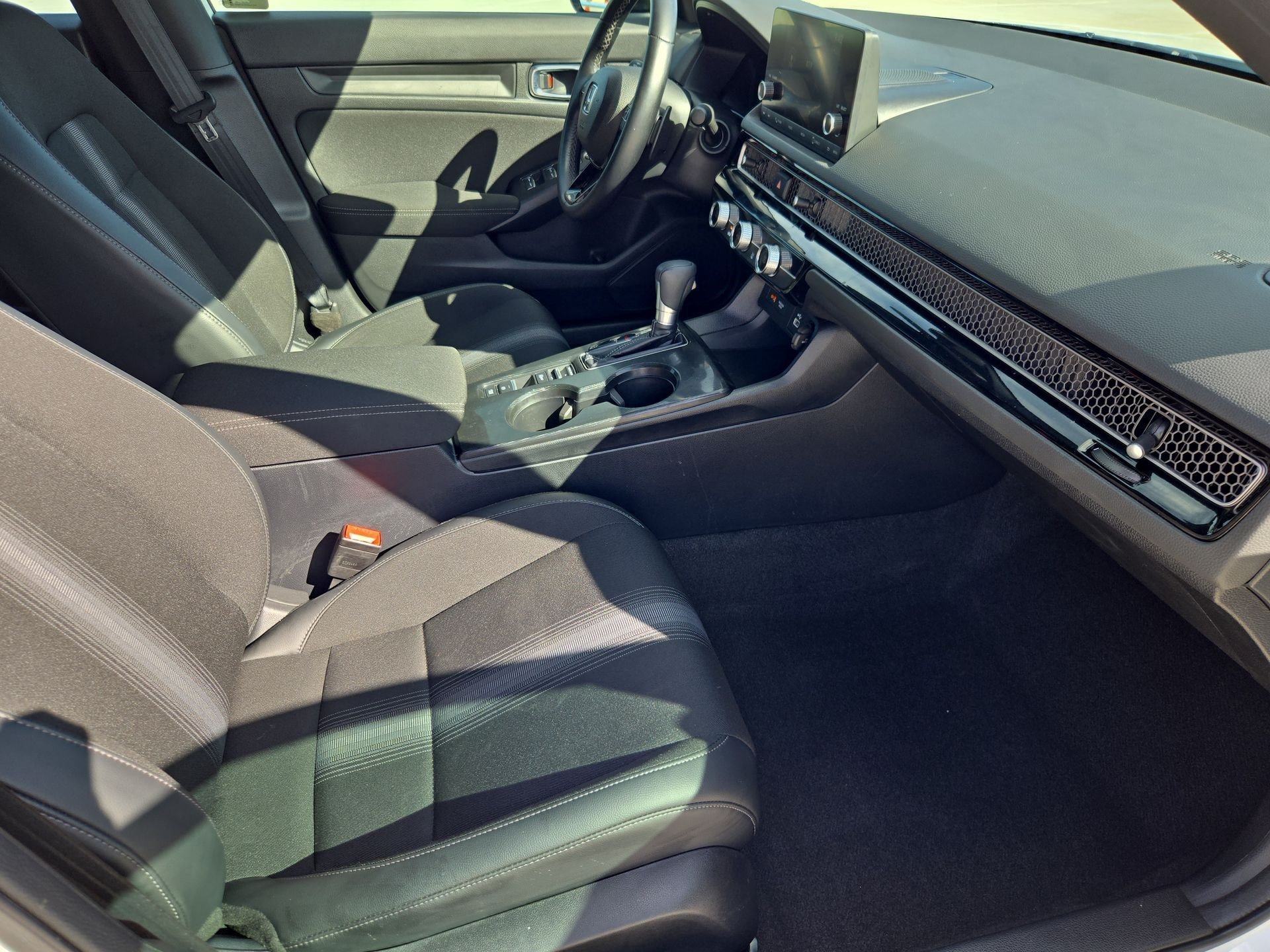 2024 Honda Civic Sport - Photo 29