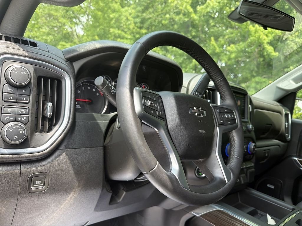 Used 2022 Black Chevrolet RST image 10