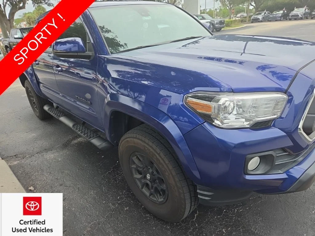 2022 Toyota Tacoma SR5 Double Cab 2WD V6 Auto Short Bed's photo