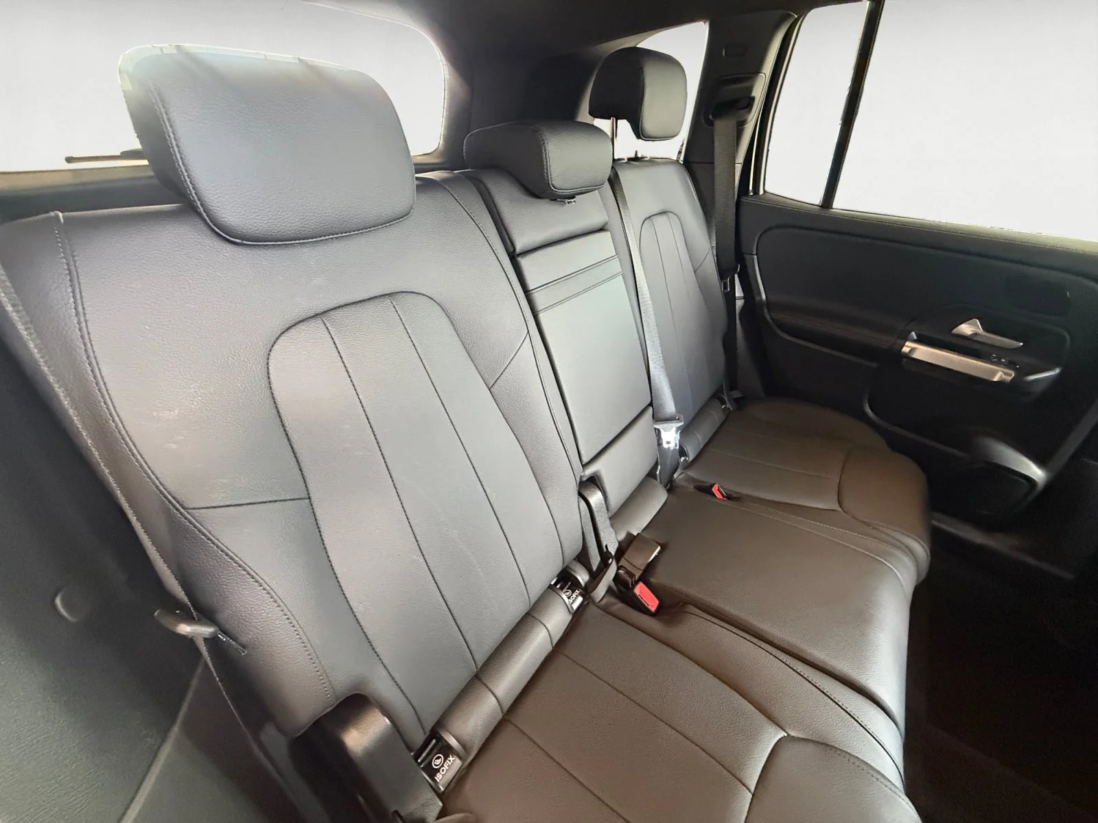 Used 2026 Black Mercedes-Benz GLB 250 image 18