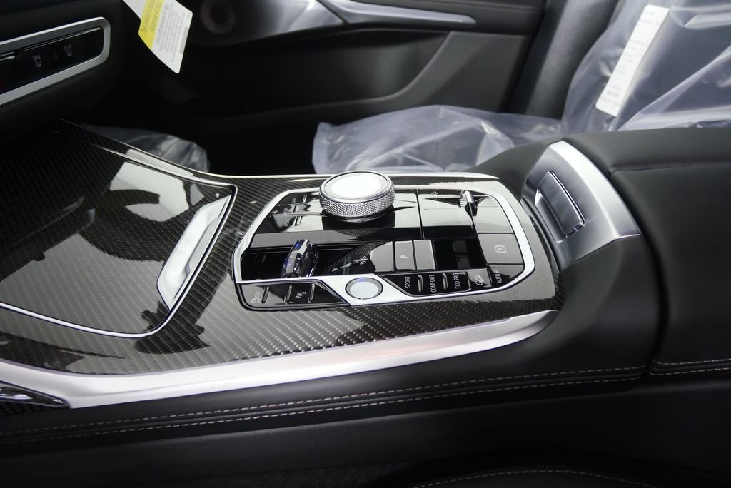 2026 BMW X7 M60i - Photo 24