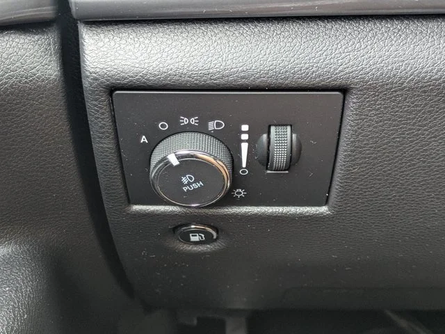Used 2020 Bright White Clearcoat Jeep Laredo image 20