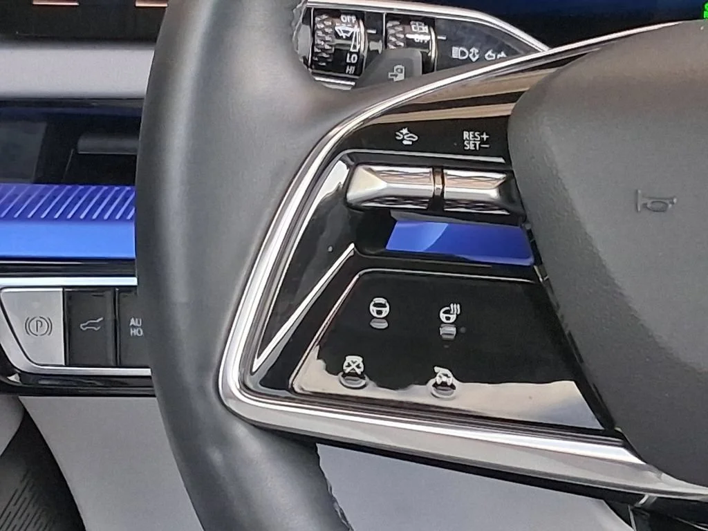 2025 Cadillac OPTIQ Luxury 1 - Photo 11