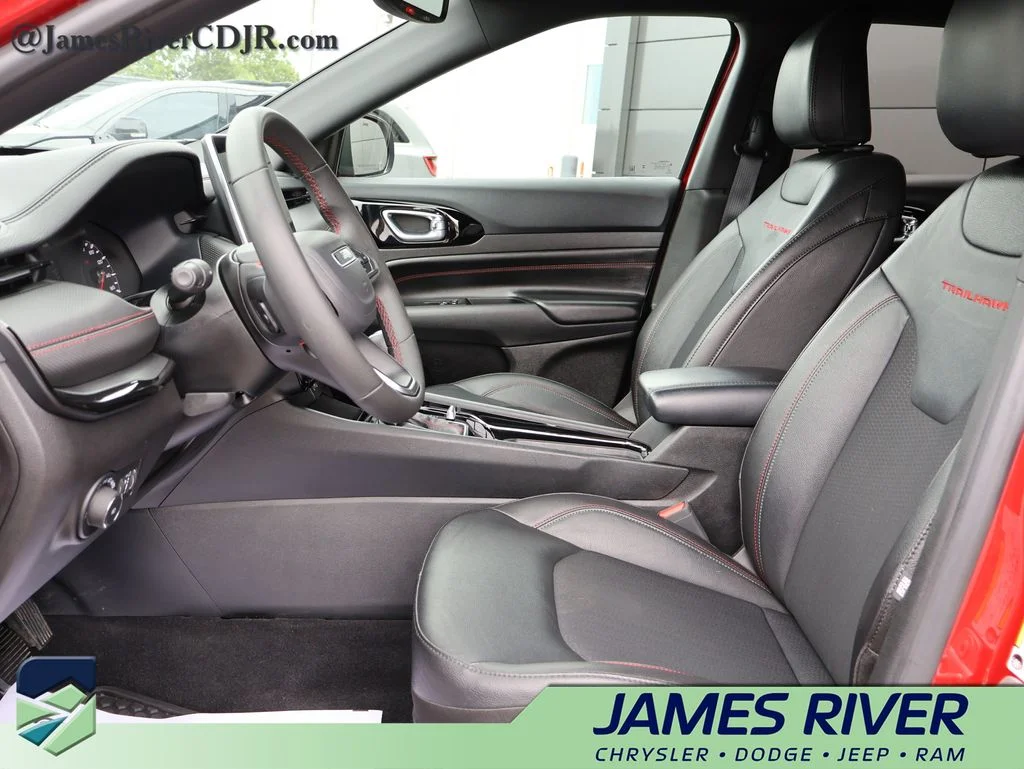 2025 Jeep Compass Trailhawk - Photo 22