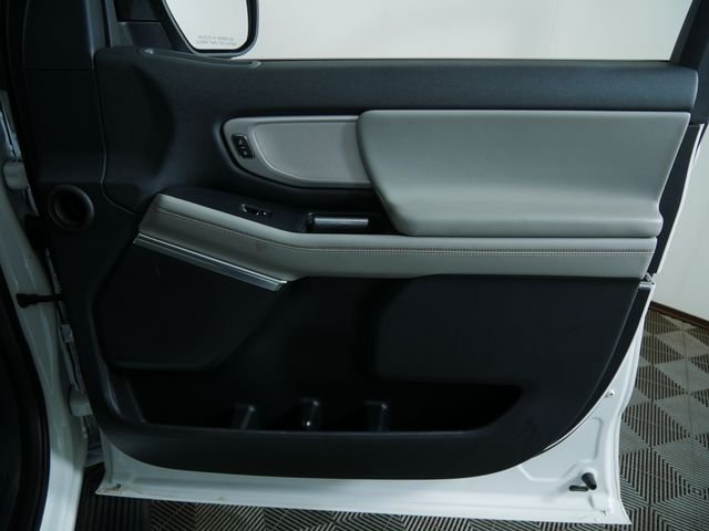 Used 2025 White Ford Active image 8