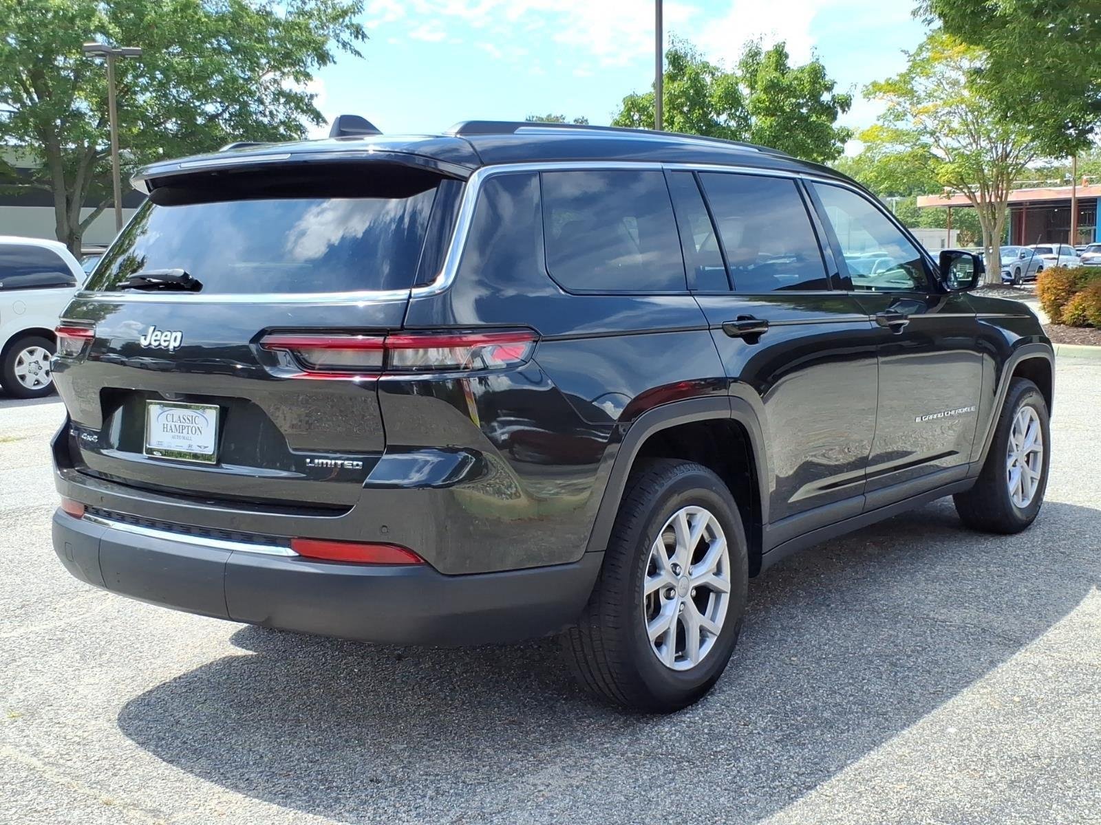 Used 2021 Rocky Mountain Pearlcoat Jeep Limited image 8