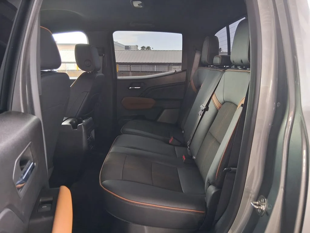 Used 2024 Sterling Metallic GMC AT4 image 22