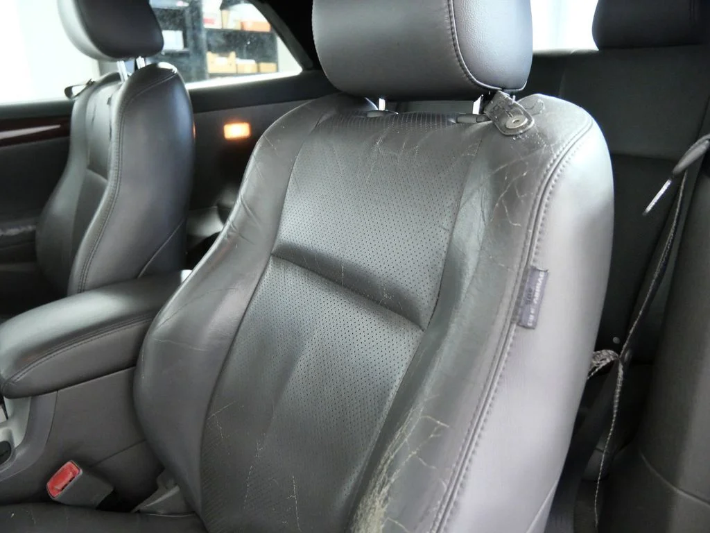 Used 2004 Black Toyota SLE image 18