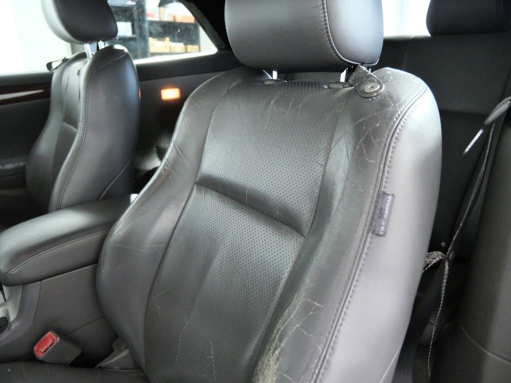 Used 2004 Black Toyota SLE image 18