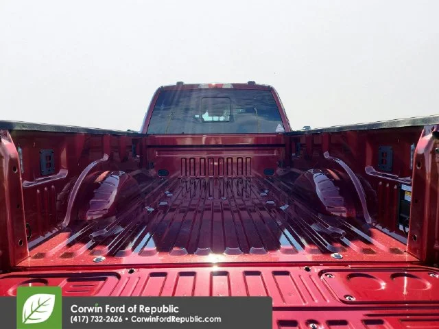New 2027 Ruby Red Metallic Tinted Clearcoat Ford F-350® King Ranch® image 55
