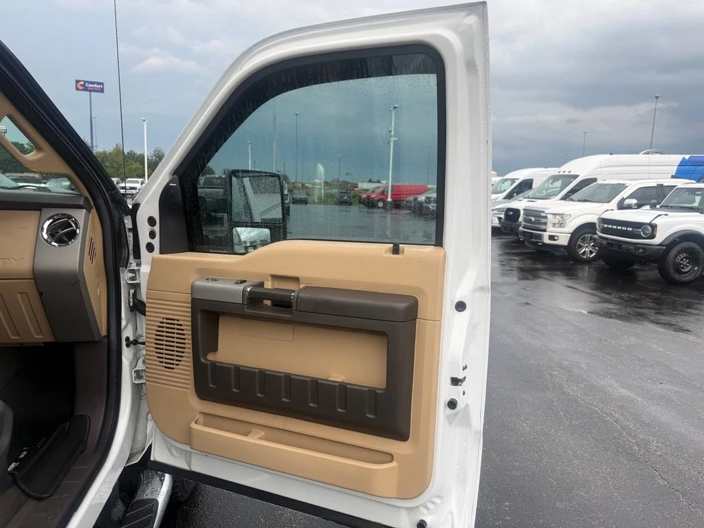 Used 2016 Oxford White Ford Lariat image 65