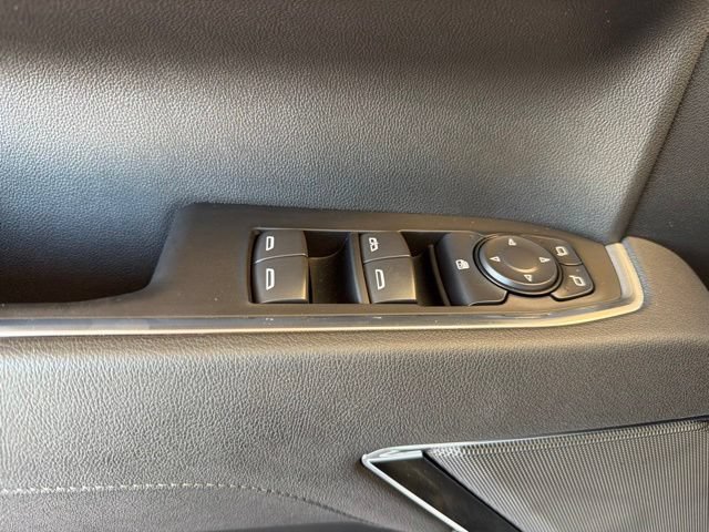 New 2026 Summit White GMC SLE image 15