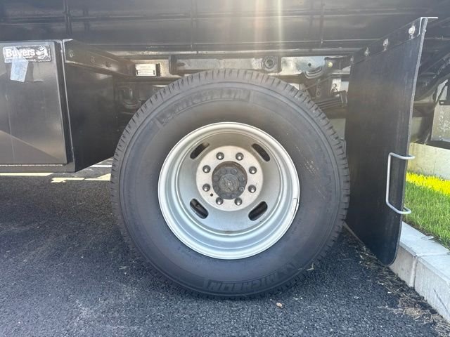 2025 Ford F-350 Super Duty Chassis Cab XL - Photo 7