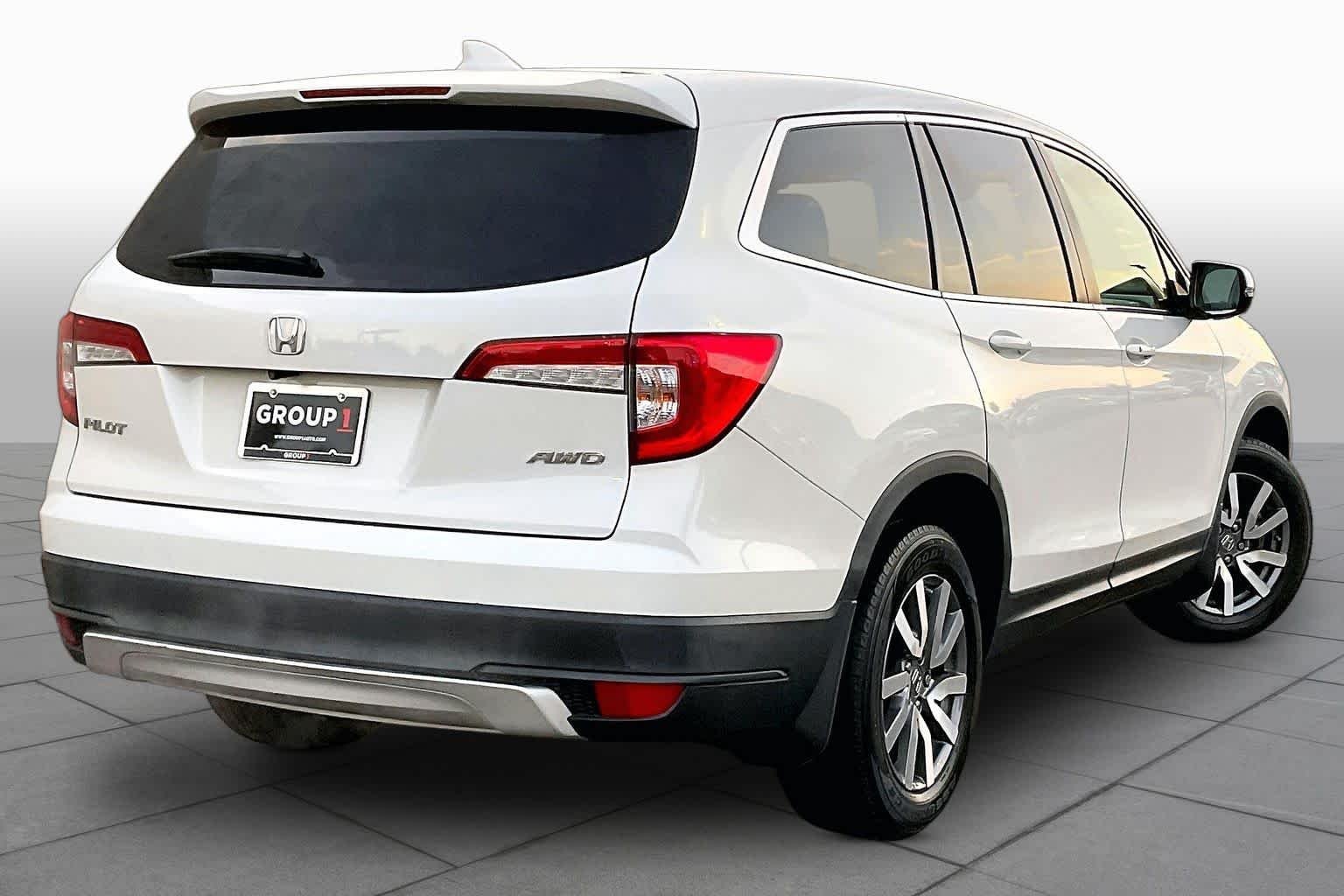 Used 2021 Platinum White Pearl Honda EX-L image 13