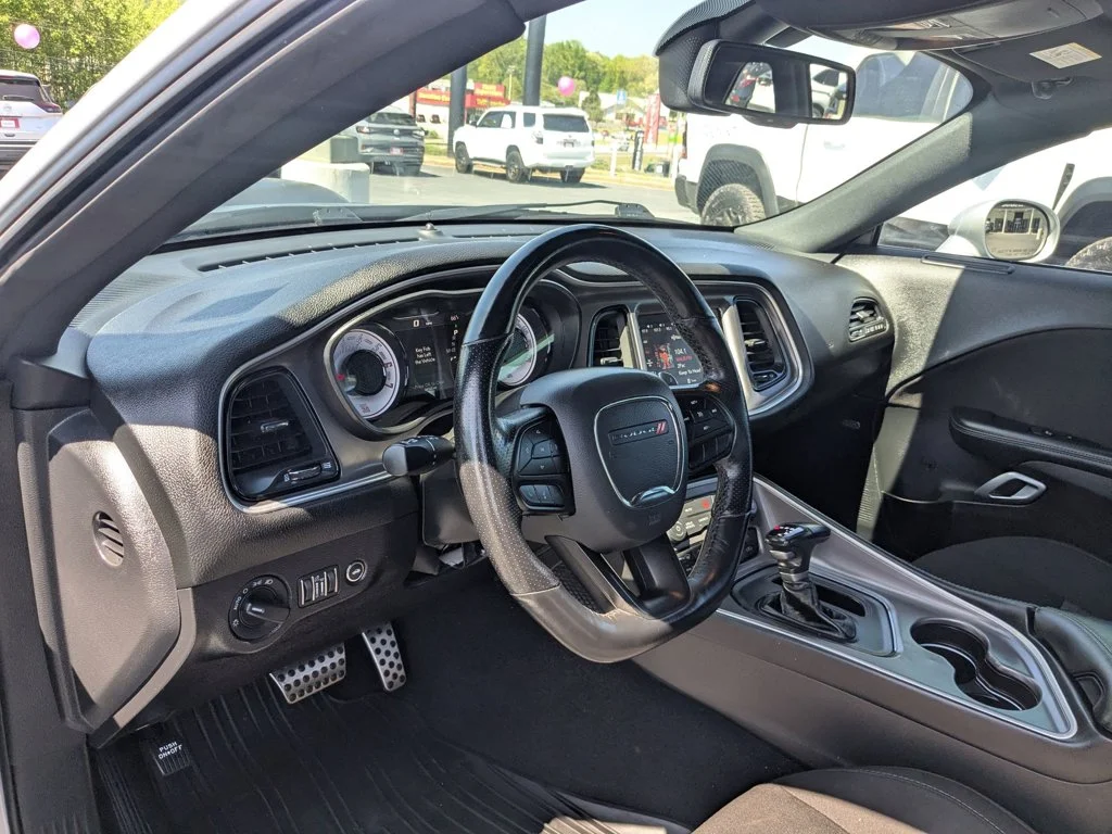 Used 2022 Triple Nickel Clearcoat Dodge R/T Scat Pack Widebody image 14