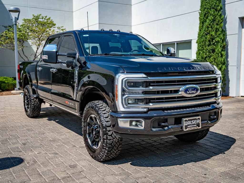 Used 2025 Agate Black Metallic Ford Platinum image 3