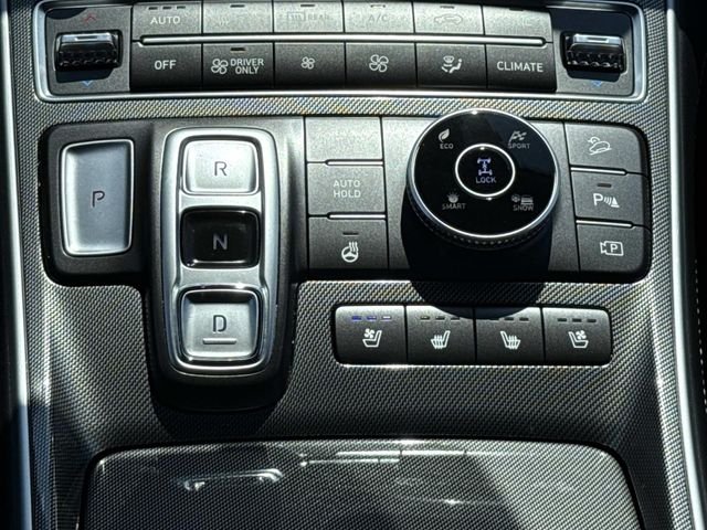 Used 2023 White Hyundai Limited image 18