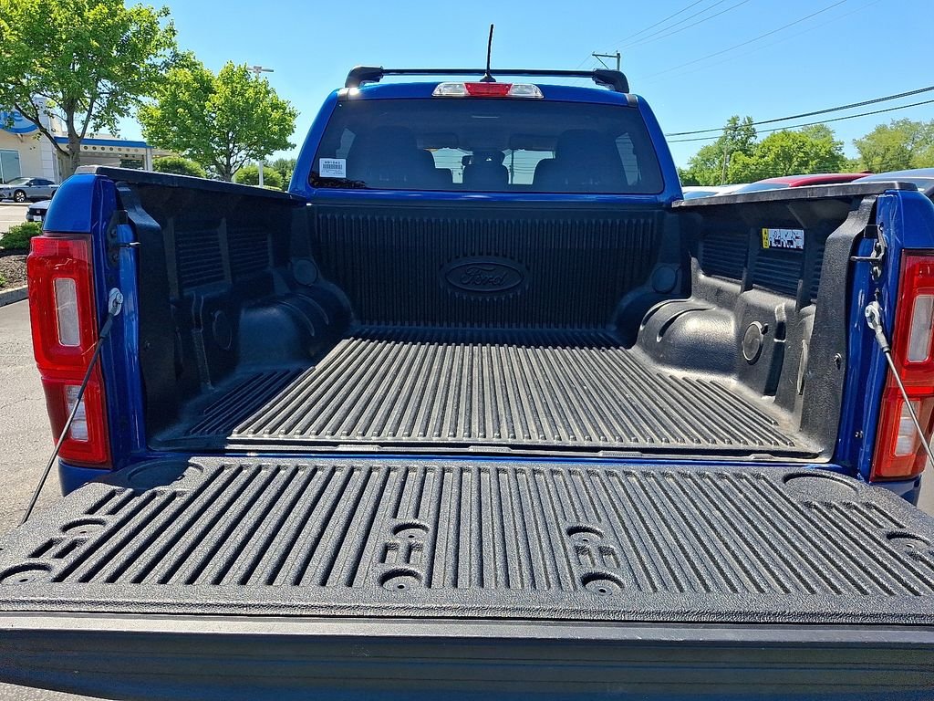 Used 2020 Lightning Blue Metallic Ford XLT image 29