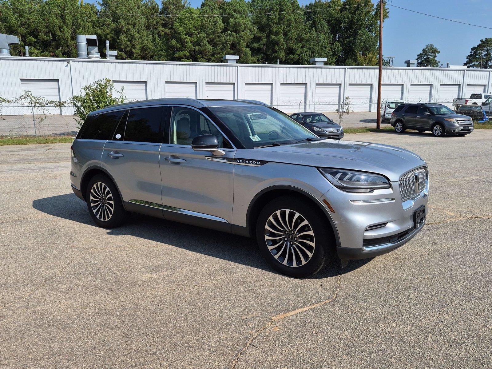 Used 2023 Silver Radiance Metallic Lincoln Standard image 7