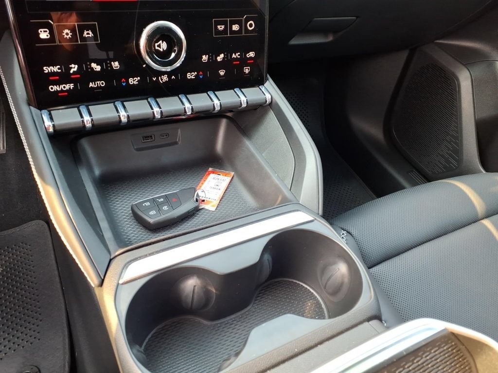 2026 GMC Terrain Denali - Photo 8