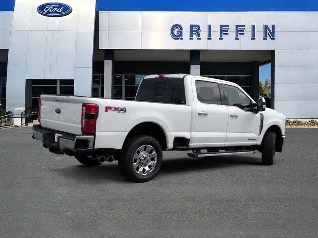 New 2026 Star White Metallic Tri-Coat Ford F-250® Lariat® image 4